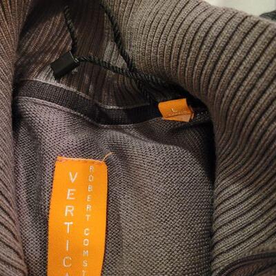 Lot 1148: (3) Men's Sweaters