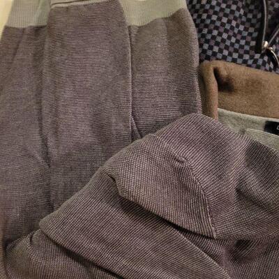 Lot 1152: (3) Men's Shirts 