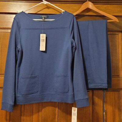 Lot 1155: New Women's Ralph Lauren Outfit 