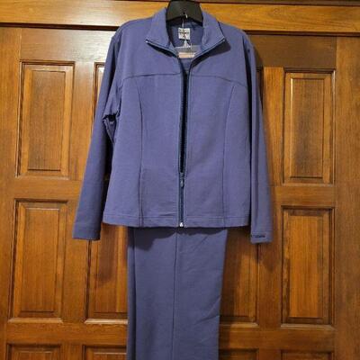Lot 1159: Ladies Columbia Outfit 