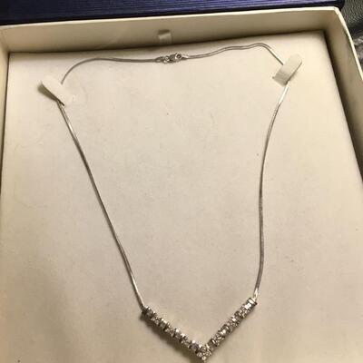 14K White Gold and 2CTW Diamond â€œVâ€ Necklace 18â€