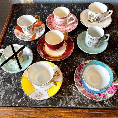 LOT 162  VINTAGE DEMITASSE TEA CUPS 