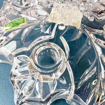 LOT 172  WATERFORD OLEG CASSINI CRYSTAL GROUP OF VOTIVES  SNOWFLAKE ORNAMENT
