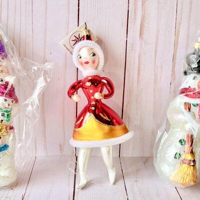 LOT 175  CHRISTOPHER RADKO ORNAMENTS w/BOXES SNOWMEN PILE GIRL SKATER SNOWMAN w/BROOM & TOP HAT 