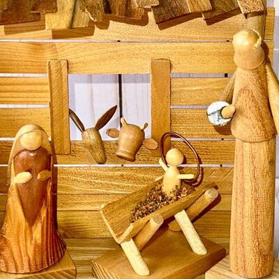 LOT 179  VINTAGE MODERNIST WOODEN NATIVITY SET