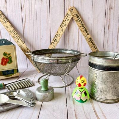 LOT 184  VINTAGE KITCHEN GROUP SIFTER STRAINER FOLDING RULER MATCH BOX HOLDER & MISC COUNTRY FARM HOUSE