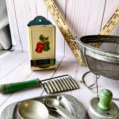 LOT 184  VINTAGE KITCHEN GROUP SIFTER STRAINER FOLDING RULER MATCH BOX HOLDER & MISC COUNTRY FARM HOUSE