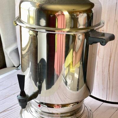 LOT 186  REGALWARE 12-55 CUP ELECTRIC STAINLESS STEEL COFFEE MAKER 