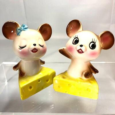 Vintage Japan Cheese Mice Salt & Pepper 