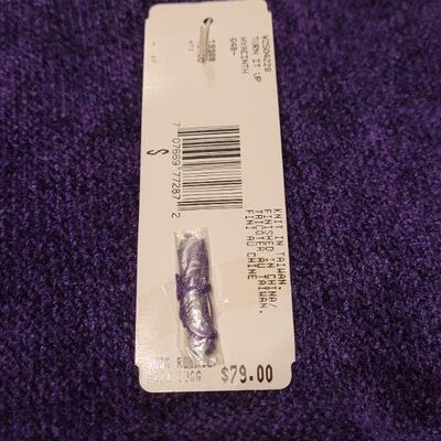 Lot 1161: (2) New Jones New York Short Sleeve Sweaters 