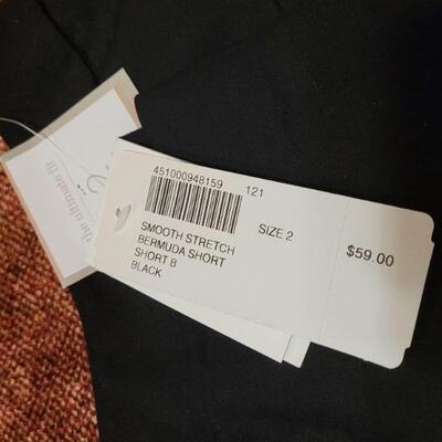 Lot 1165: (2) NEW Ladies Shorts