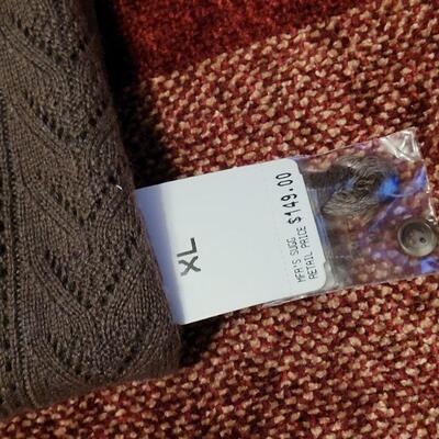 Lot 1169: New Ralph Lauren Sweater 