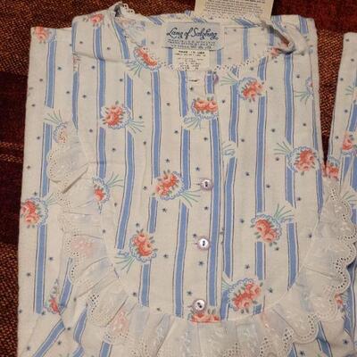 Lot 1174: New Flannel Pjs