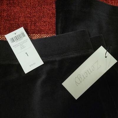 Lot 1177: New Flannel Pants and Velour Pants