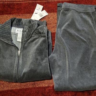 Lot 1181: Velour Jacket & Pants
