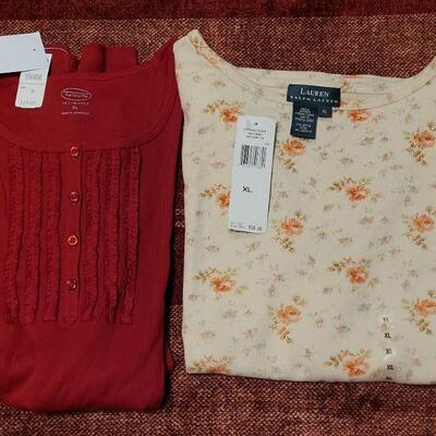 Lot 1190: (2) New Ladies Long Sleeve Shirts