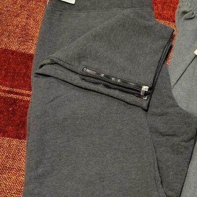 Lot 1192: (2) New Ladies Lounge Pants
