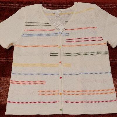Lot 1194: New Ladies Short Sleeve Sweater & Pants