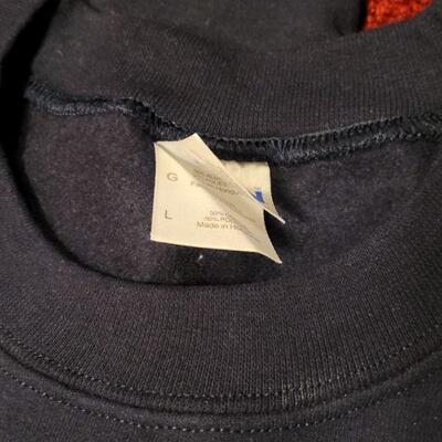 Lot 1195: (2) Size Large Sweatshirts