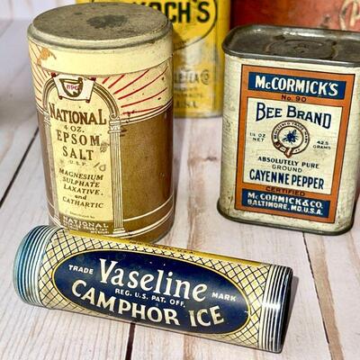 LOT 192  GROUP OF ANTIQUE HOUSEHOLD PRODUCTS MEDICINAL TINS 