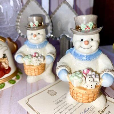 LOT 197  VINTAGE GROUP OF HOLIDAY DECORATIVE ITEMS LENOX SNOWMAN "HOME DELIVERY"