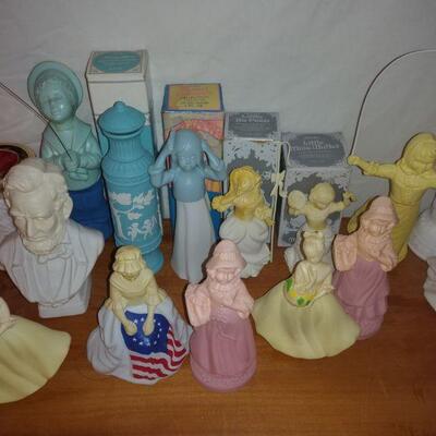 Assorted Avon bottle lot
