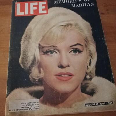 Vintage Adult Art & Celebrity Magazines