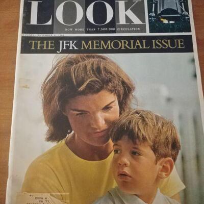 Magazines Featuring JFK 