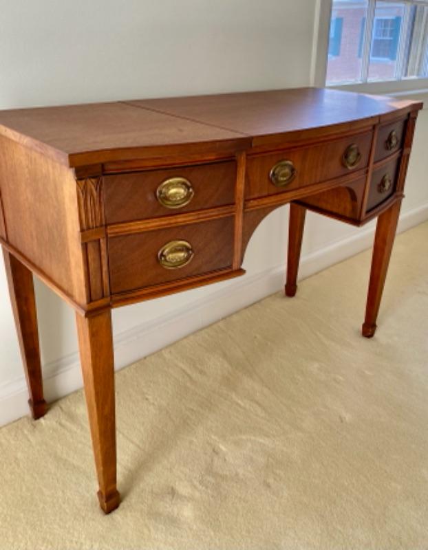Drexel on sale vanity desk