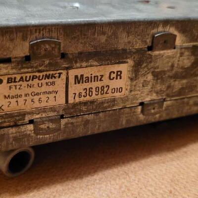 Lot 1206: Vintage BLAUPUNKT Radio