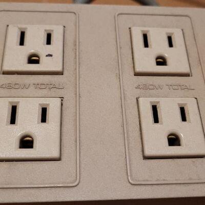 Lot 1214: Vintage TANDY DELUXE Power Center