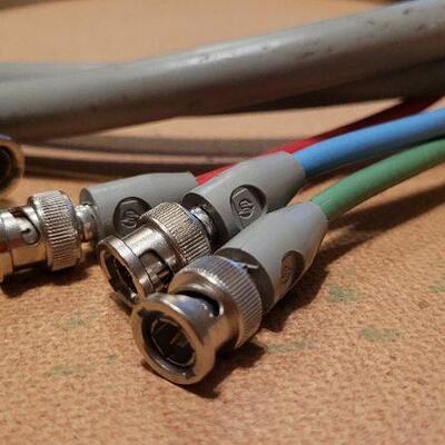 Lot 1218: Vintage Video Cables