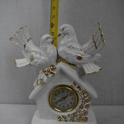Ceramic Birds Birdhouse Clock, White & Gold - Works
