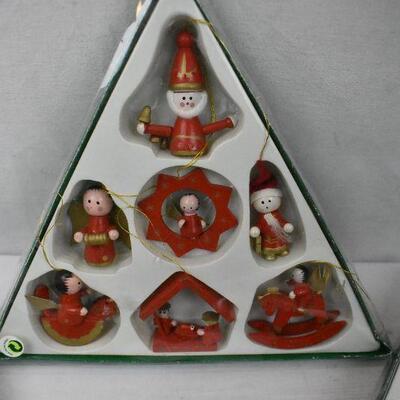 Red Christmas Ornaments in 6 Triangle Boxes