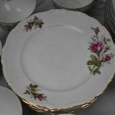 32 Floral China Tea Set; 8 Large, 6 Small, 6 Cup Plates, 11 Cups, 1 Sugar - Used