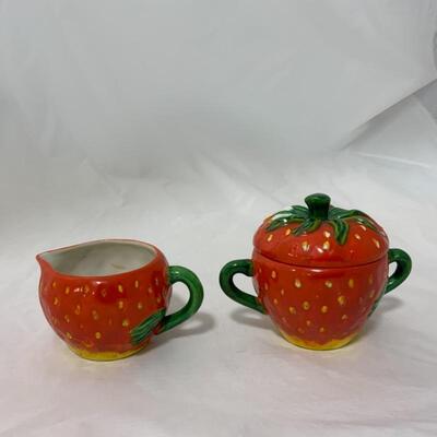 .121. VINTAGE | Rossetti Occ. Japan | Strawberry Sugar and Creamer | Underplate