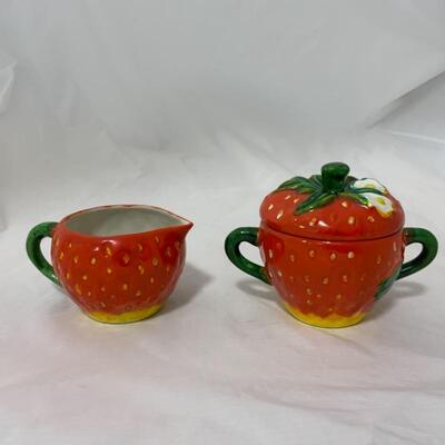 .121. VINTAGE | Rossetti Occ. Japan | Strawberry Sugar and Creamer | Underplate