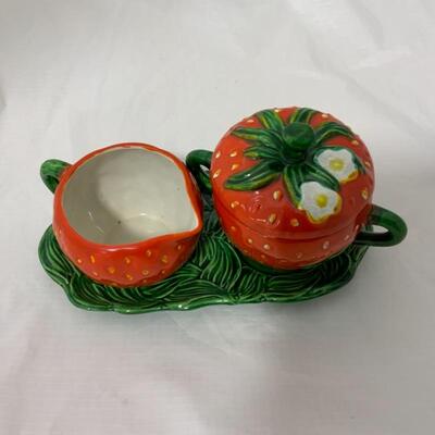 .121. VINTAGE | Rossetti Occ. Japan | Strawberry Sugar and Creamer | Underplate