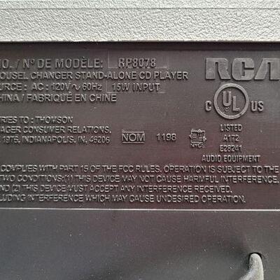 Lot 1226: Vintage RCA RP8078 Mp3 5 Disc Changer 