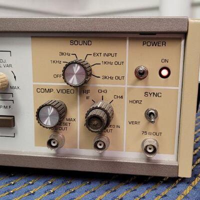 Lot 1227: Vintage NTSC Generator 1251