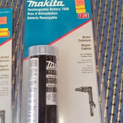 Lot 1232: (2) Vintage New Stock MAKITA Rechargeable Battery 700