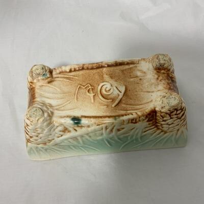 .125. VINTAGE | McCoy Planter | Pine Cone Pattern