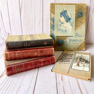 LOT 221  GROUP OF ANTIQUE BOOKS READERS ARITHMATIC POLLY HIMSELF CHRISTMAS BOOK 1897