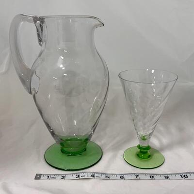 .128. VINTAGE | Fostoria Swirl Optic | Iced Tea Set | Delicate