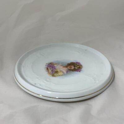 .134. ANTIQUE | Beautiful Woman | Porcelain Tea Trivet