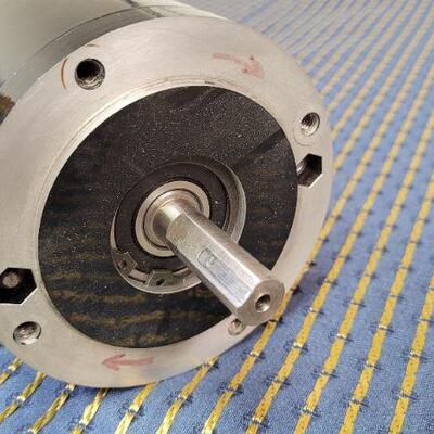 Lot 1242: Rebuilt BODINE ELECTRIC COMPANY 130 Volt Small Motor 