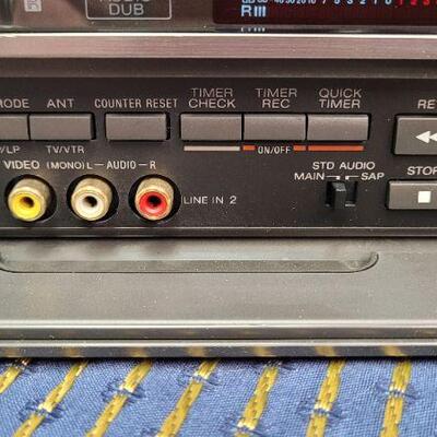 Lot 1247: Vintage SONY EV S550 Video 8 Cassette Recorder 