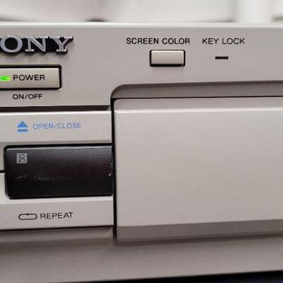 Lot 1254: Vintage Sony LASERMAX Laser Disc Player MDP-1700AR