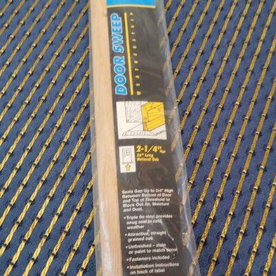 Lot 1255: New 2 1/4" 36" Long Door Sweep