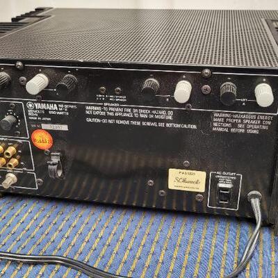Lot 1267: Vintage YAMAHA M2 Natural Sound Stereo Amplifier TESTED A+